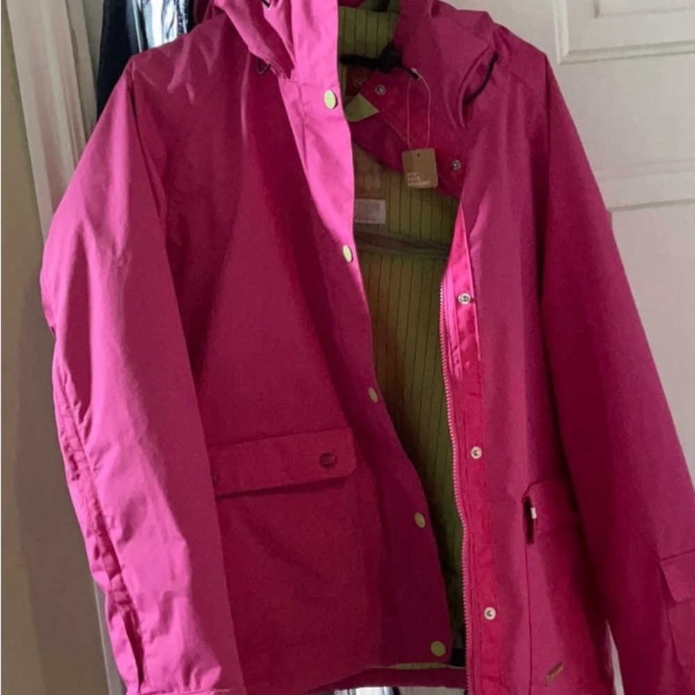 Four square, never been worn pink snow coat.